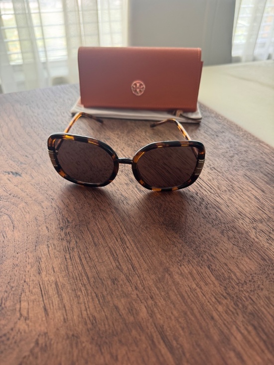 TORY BURCH TY9063U 151973 HAVANA SQUARE SUNGLASSES